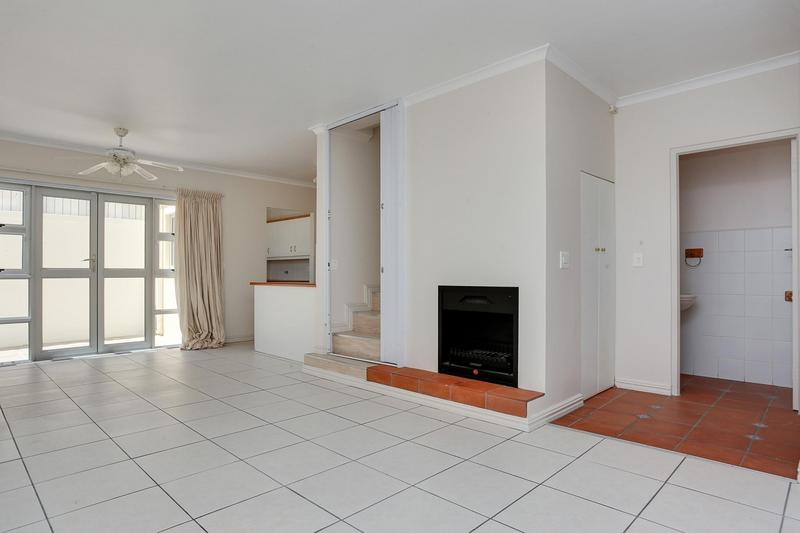 To Let 3 Bedroom Property for Rent in Claremont Western Cape